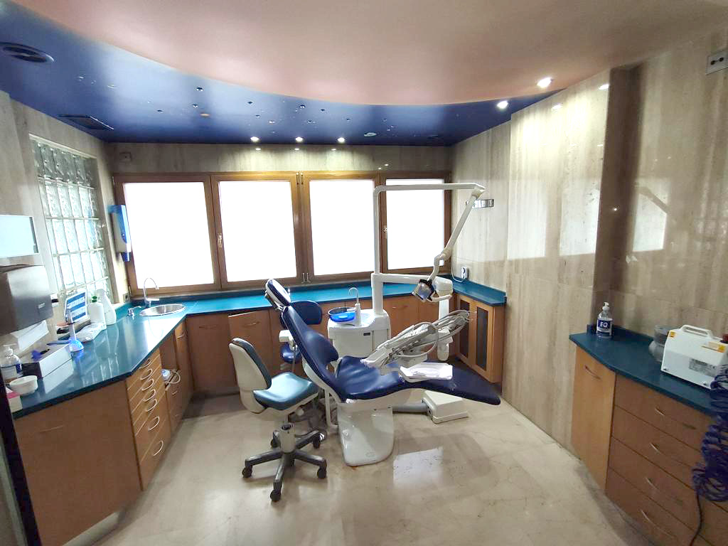 CLINICA DENTAL JAEN INTERIO MERCEDES DÍAS